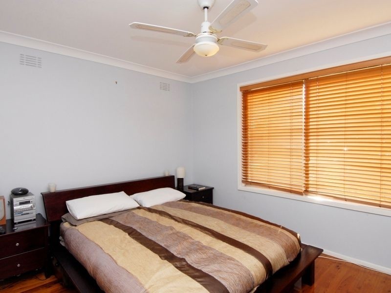 25 Ambleside Drive, Castle Hill NSW 2154