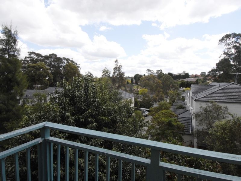 2/8 View Street, West Pennant Hills NSW 2125