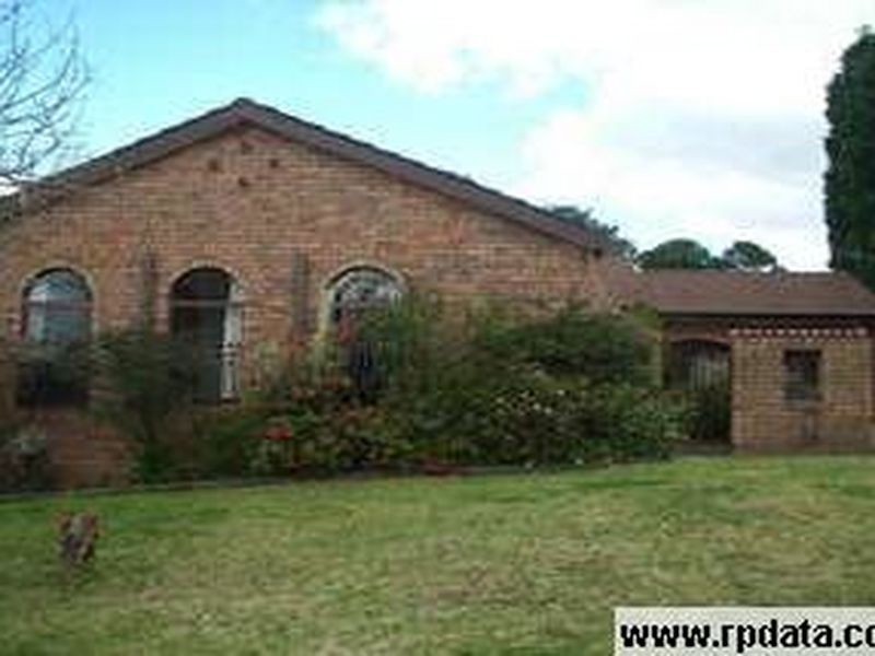 25 Paxton Crescent, Cherrybrook NSW 2126