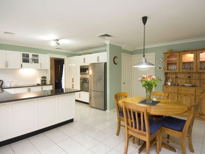 12 Hickory Place, Dural NSW 2158