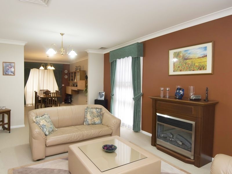 12 Hickory Place, Dural NSW 2158
