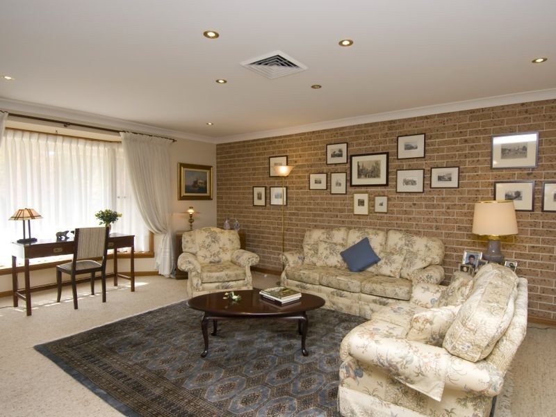 6 Blackwattle Place, Cherrybrook NSW 2126