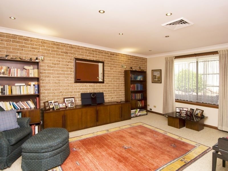 6 Blackwattle Place, Cherrybrook NSW 2126
