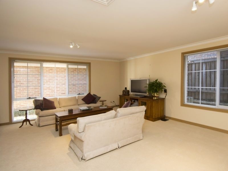 1/6 Mensa Place, Castle Hill NSW 2154