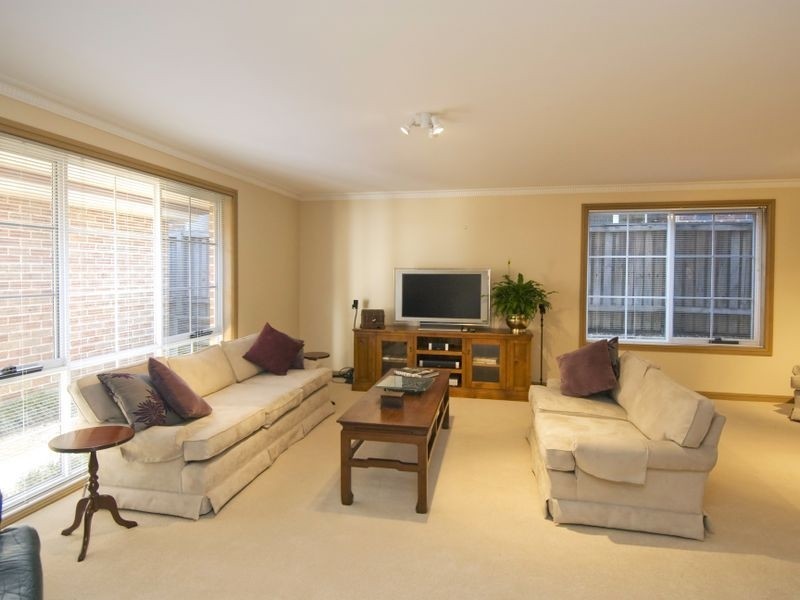 1/6 Mensa Place, Castle Hill NSW 2154