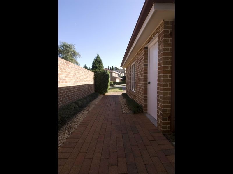 1/6 Mensa Place, Castle Hill NSW 2154