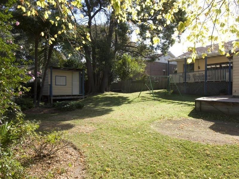 4 Hillmont Avenue, Thornleigh NSW 2120