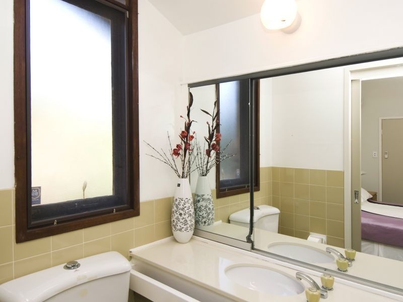 25 Larra Cr, North Rocks NSW 2151