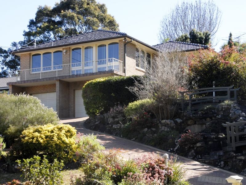 42 Ashley Avenue, West Pennant Hills NSW 2125