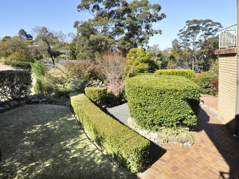 42 Ashley Avenue, West Pennant Hills NSW 2125