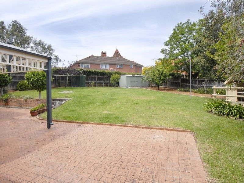 18 De La Salle Place, Castle Hill NSW 2154