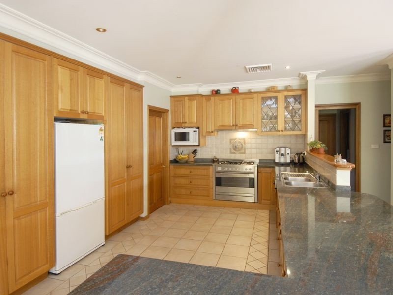 34 Bassett Place, Castle Hill NSW 2154