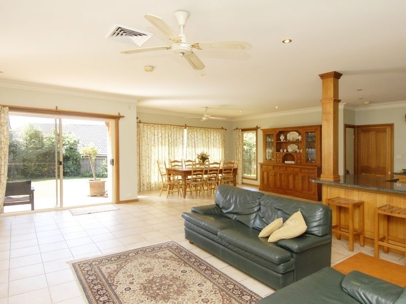 34 Bassett Place, Castle Hill NSW 2154