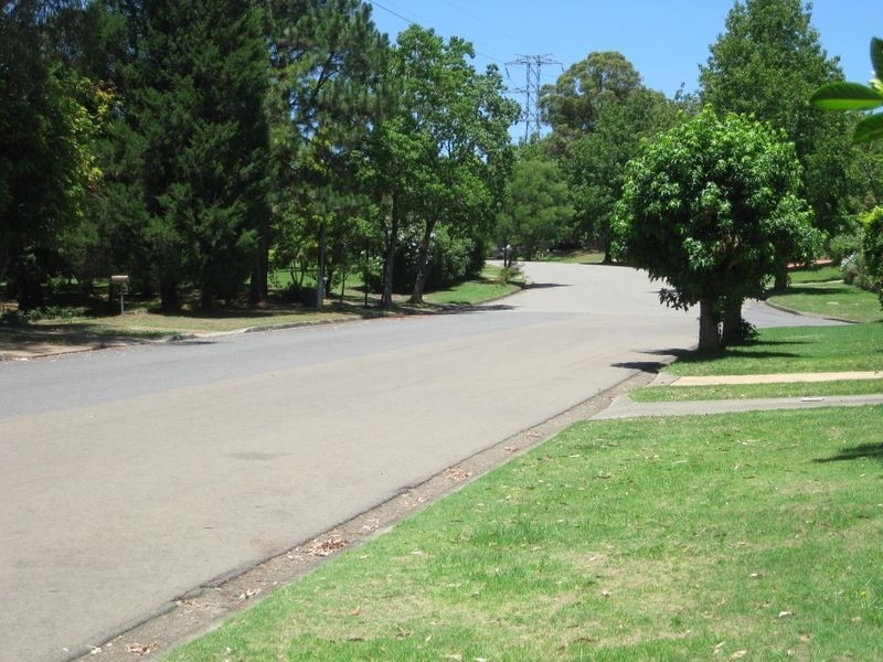 33 Stanton Drive, West Pennant Hills NSW 2125