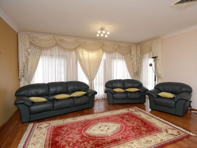 23 Glenridge Avenue, West Pennant Hills NSW 2125