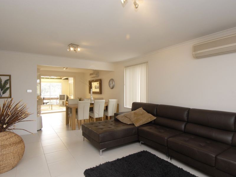 2/35 Longworth Crescent, Castle Hill NSW 2154