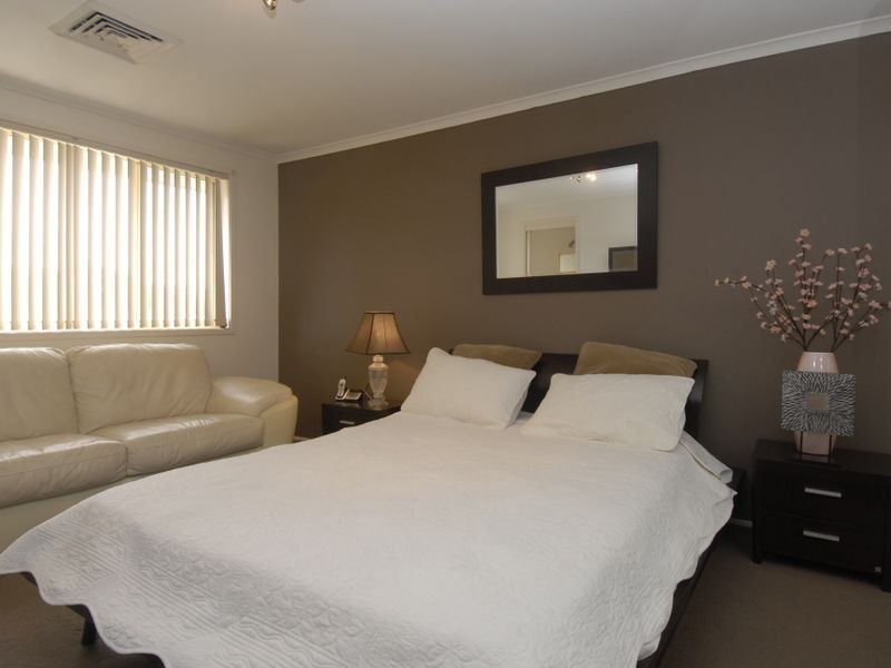 2/35 Longworth Crescent, Castle Hill NSW 2154