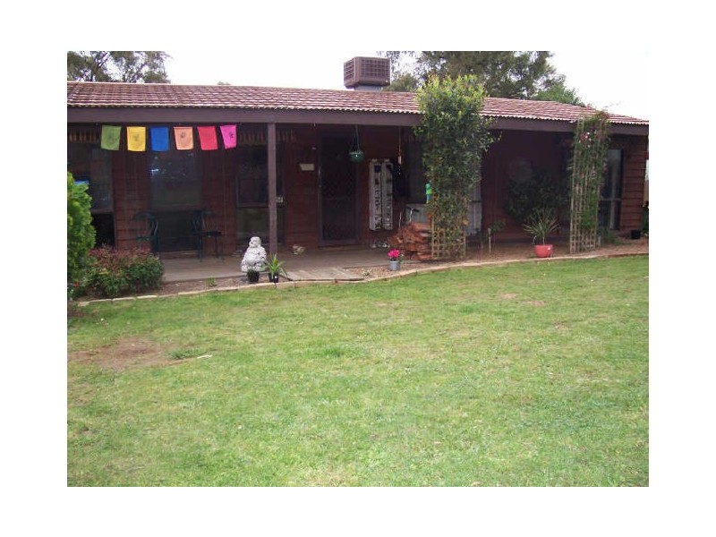 23 Dean Crescent, Launching Place VIC 3139