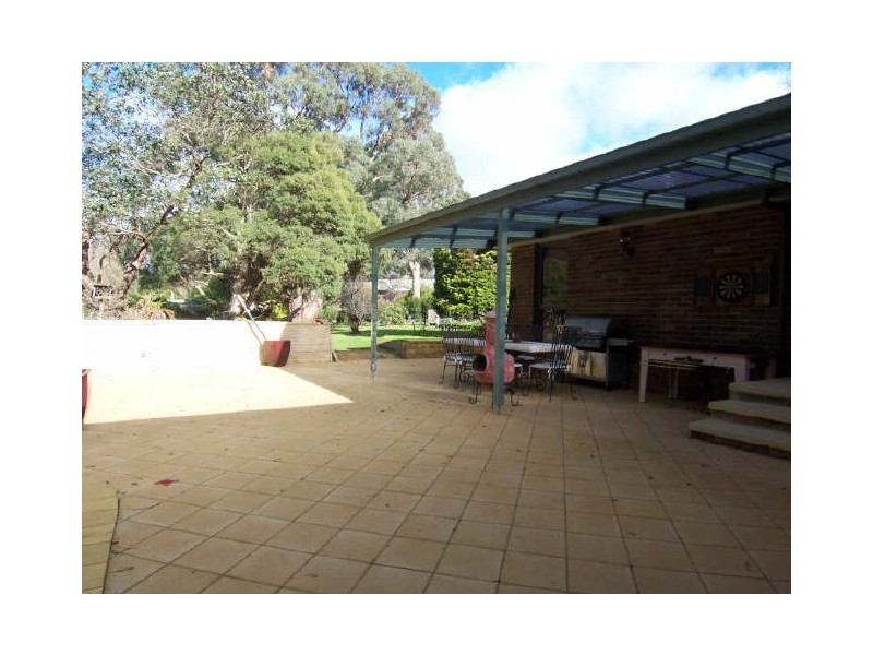 10 Grand Panorama Court, Launching Place VIC 3139