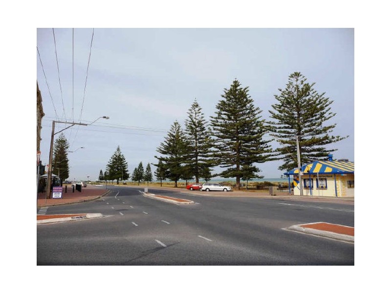 1/1 Jetty Road, Largs Bay SA 5016
