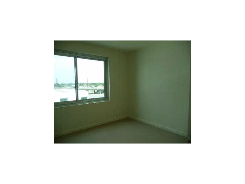 313 Spinnaker Marina Cove, Birkenhead SA 5015