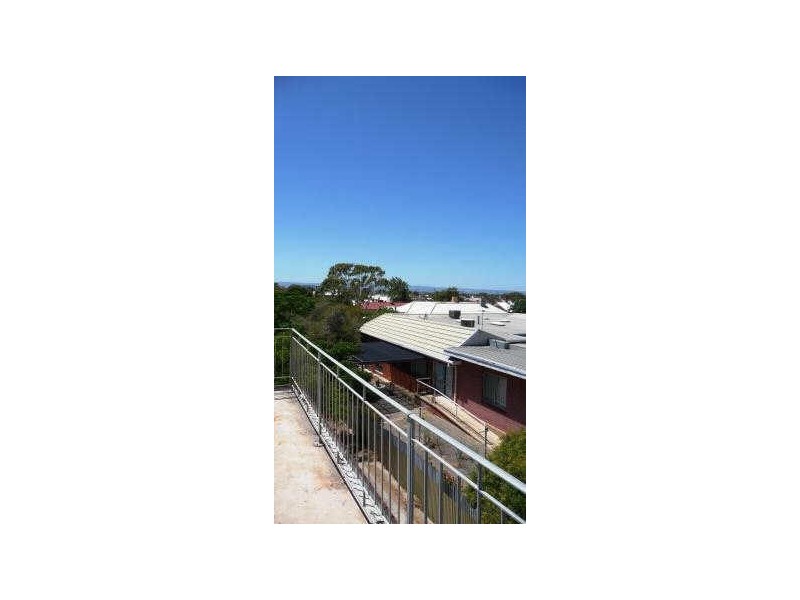 176 Military Road, Semaphore SA 5019