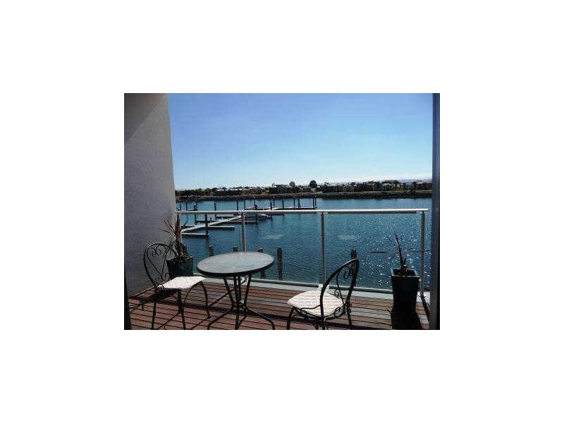 4 Parri Cresent Newport Quays, Port Adelaide SA 5015