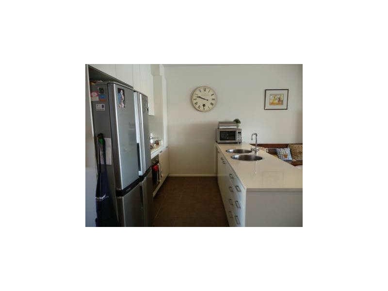 4 Parri Cresent Newport Quays, Port Adelaide SA 5015