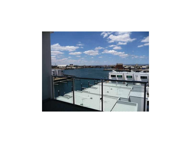 511/1-2 Tarni Court Spinnaker Newport, Port Adelaide SA 5015