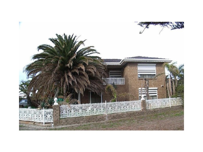 2 Sir Ross Smith Drive, North Haven SA 5018