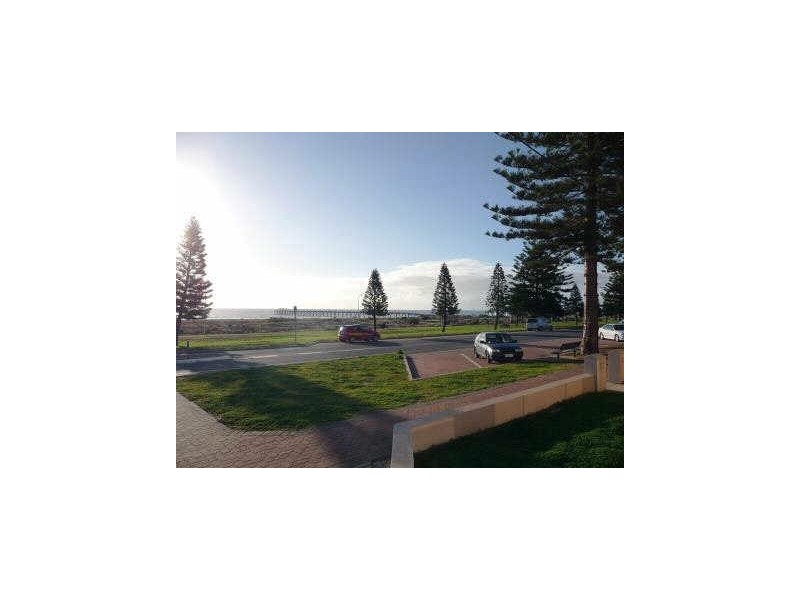 1/184 The Esplanade, Largs Bay SA 5016