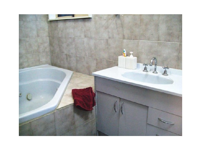 92 Agnes Street, Ottoway SA 5013