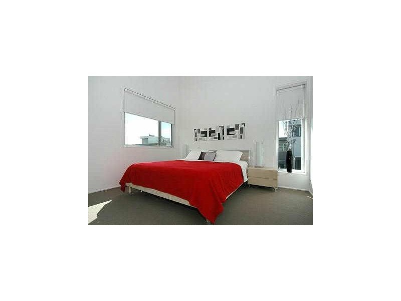 1 Kudlyo Close Newport Quays, Port Adelaide SA 5015