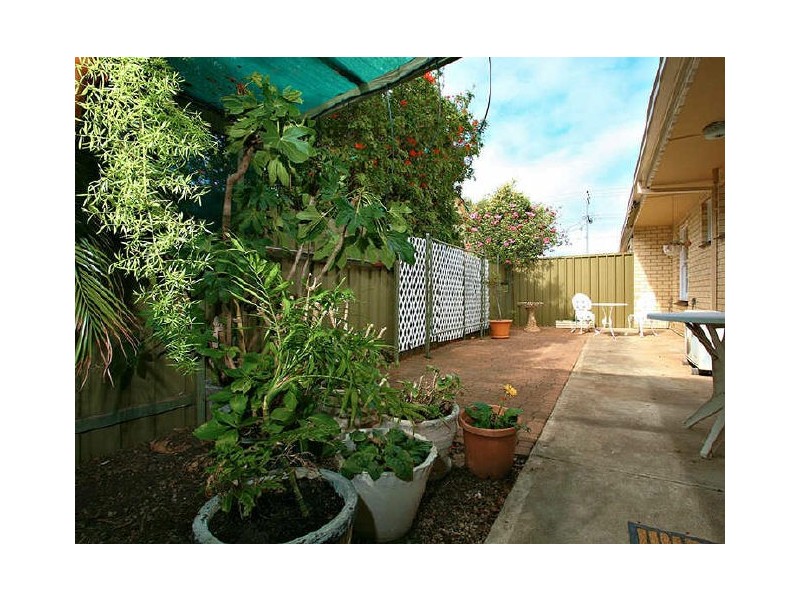 2/16 Lewis Street, Brighton SA 5048