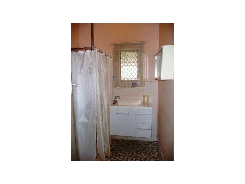 12 Sinclair Square, Pennington SA 5013