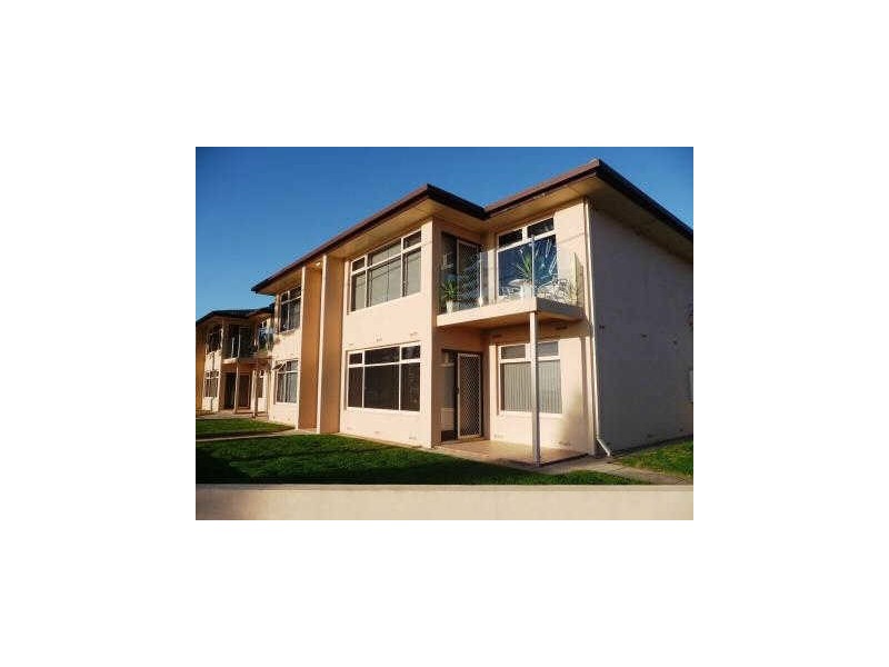 2/184 Esplanade, Largs Bay SA 5016