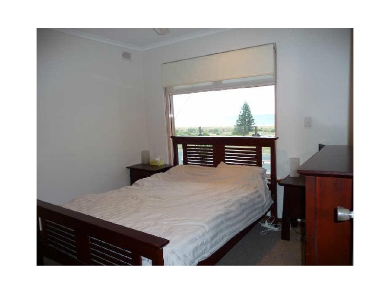 2/184 Esplanade, Largs Bay SA 5016