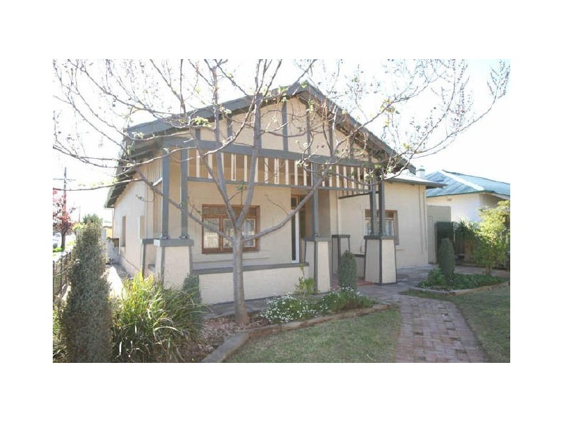 15 Fourth Avenue, Cheltenham SA 5014