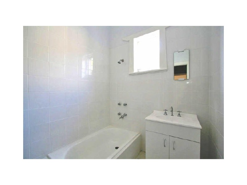 15 Fourth Avenue, Cheltenham SA 5014