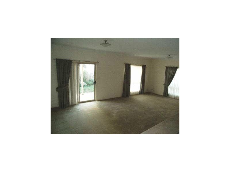 9 Bollen Street, North Haven SA 5018