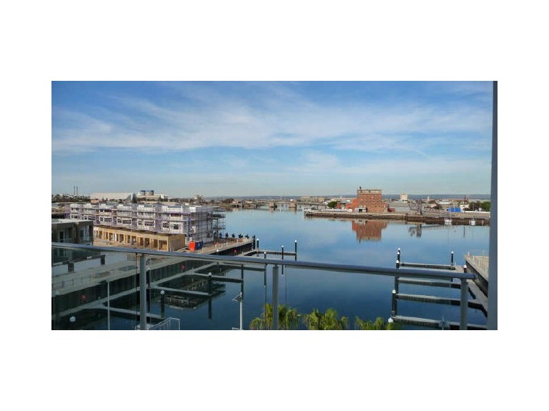 301/Spinnaker Tarni Court  Newport Quays, Port Adelaide SA 5015