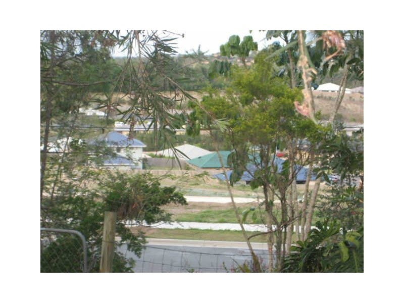 43 Felling Drive, Maudsland QLD 4210