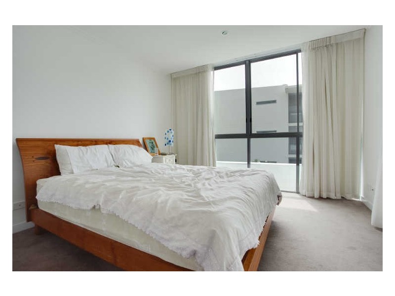 1108/33 T E Peters Drive, Broadbeach QLD 4218