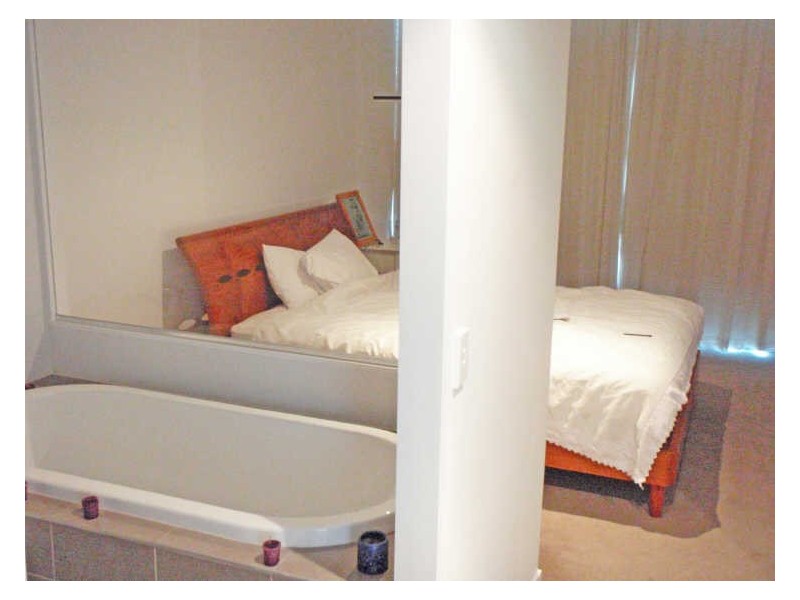 1108/33 T E Peters Drive, Broadbeach QLD 4218