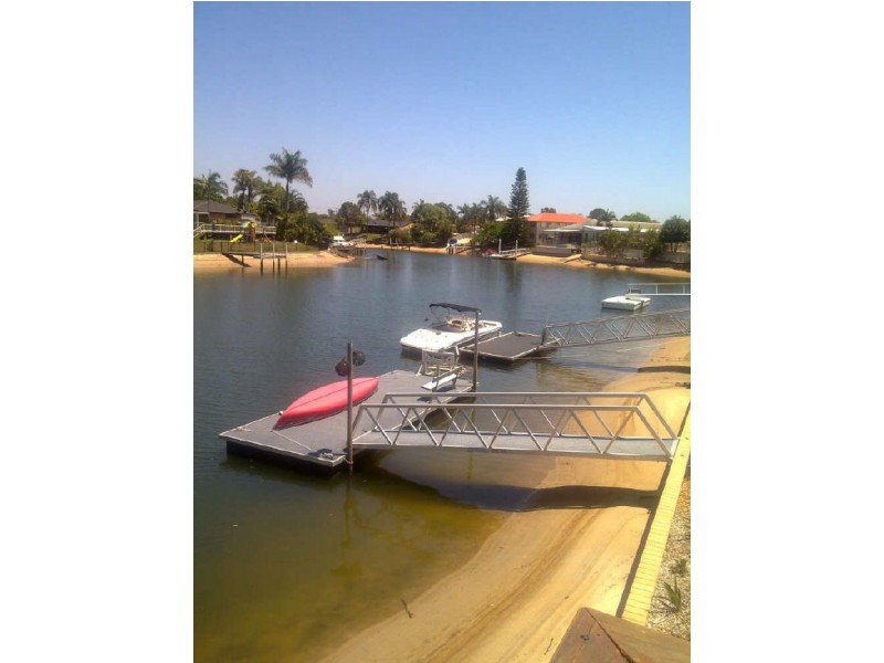 23 Lakeside Ave, Broadbeach Waters QLD 4218