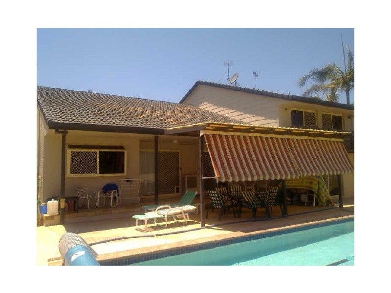 23 Lakeside Ave, Broadbeach Waters QLD 4218