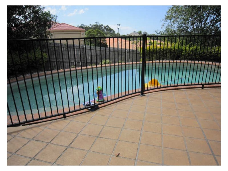 2 Dapples Ct, Burleigh Heads QLD 4220