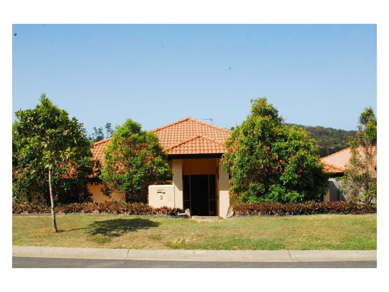 2 Dapples Ct, Burleigh Heads QLD 4220