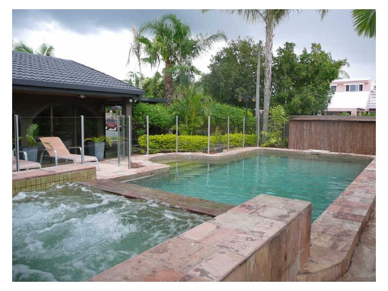 Broadbeach Waters QLD 4218