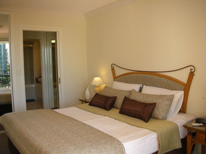 Surfers Paradise QLD 4217